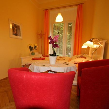 Apartment No. 12 Trziste 29 Karlsbad Exteriör bild