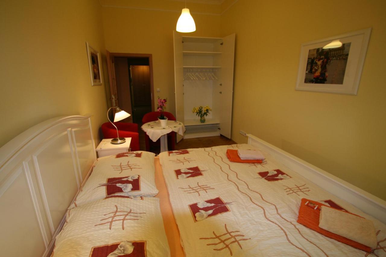 Apartment No. 12 Trziste 29 Karlsbad Exteriör bild